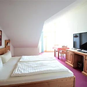 Ruhiges Doppelzimmer Im Ahornhof Hotel